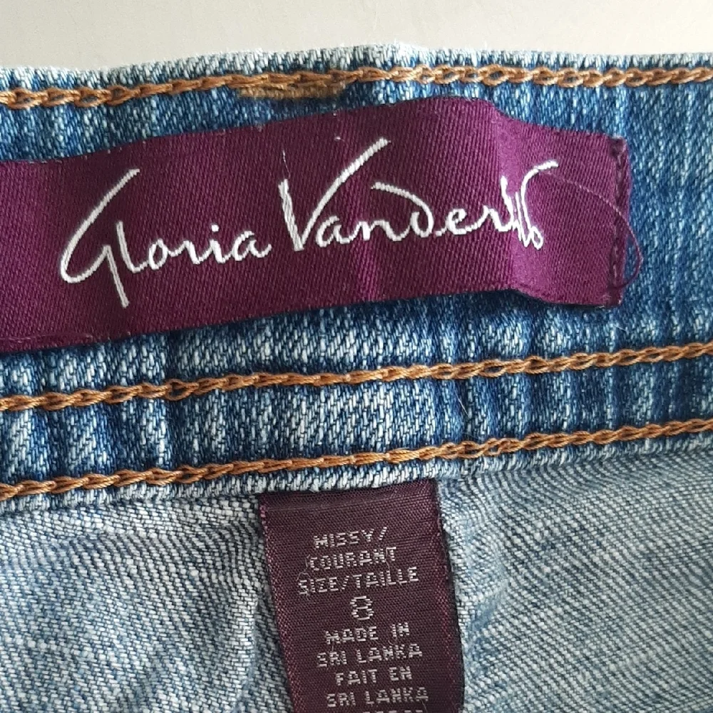 Gloria Vanderbilt💎Ankle Cropped Jeans Size 8 - Picture 2 of 7